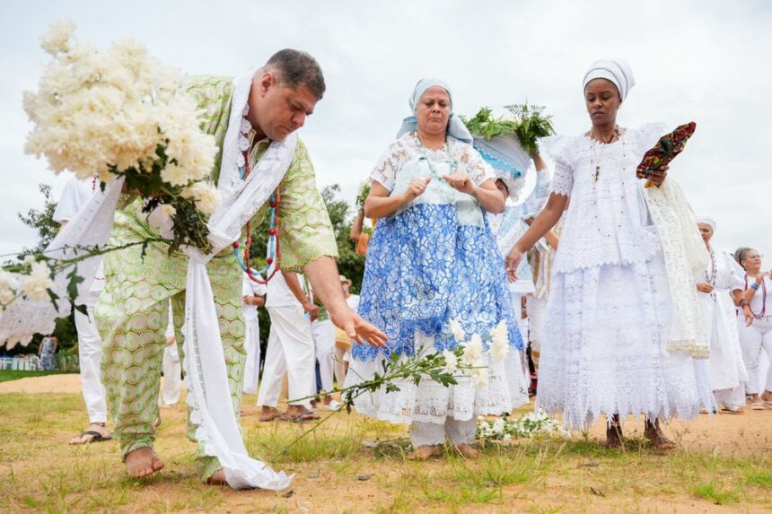 fe,-cultura-e-resistencia-marcam-o-3o-presente-de-iemanja-na-praia-da-graciosa