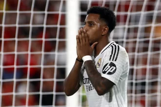 rodrygo-rompe-ligamento-e-esta-fora-da-copa