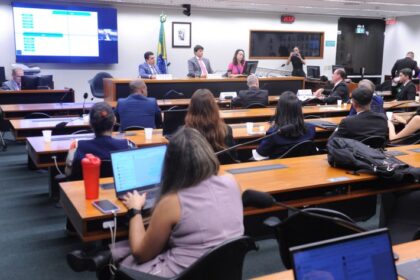 anac-defende-em-audiencia-na-camara-que-passageiros-indisciplinados-sejam-proibidos-de-voar