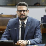 chance-de-recomecar:-mantoan-propoe-criacao-do-programa-cartao-mulher-tocantinense