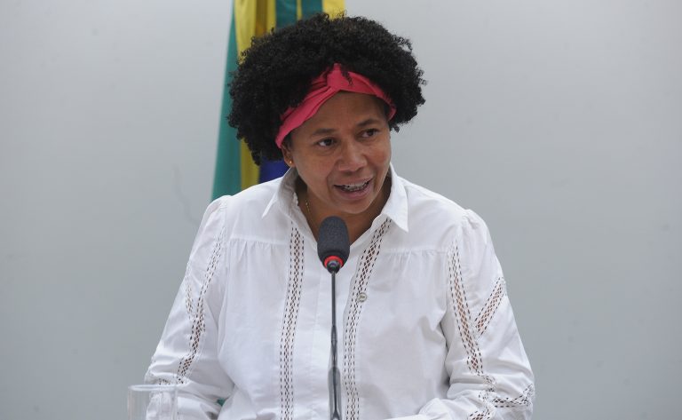 comissao-aprova-bpc-vitalicio-para-deficiencia-permanente-e-auxilio-temporario-a-herdeiros