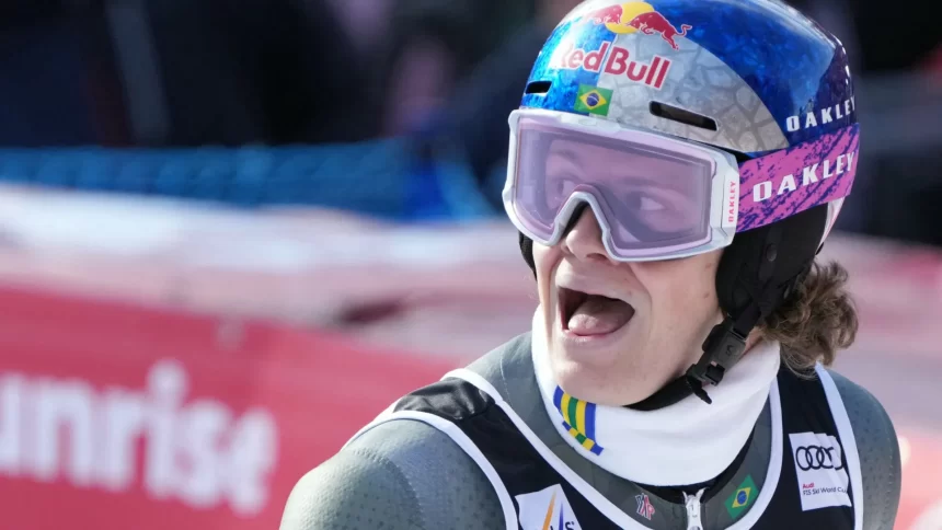 lucas-pinheiro-conquista-2o-ouro-do-brasil-na-copa-do-mundo