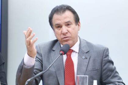 comissao-debate-com-ministro-luiz-marinho-fim-da-escala-6×1-e-reducao-da-jornada-de-trabalho