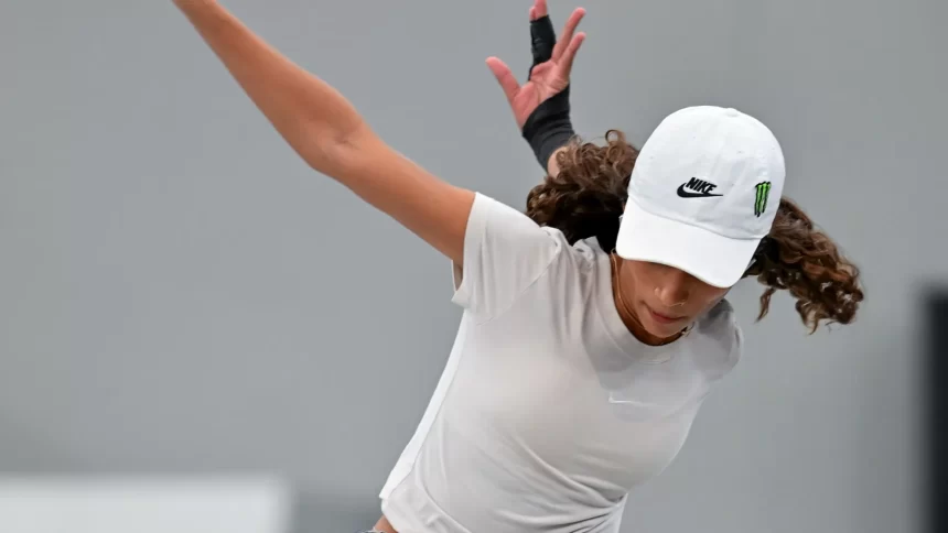 rayssa-leal-cai-e-fica-fora-do-podio-no-mundial-de-skate-em-sao-paulo