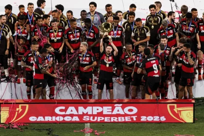 flamengo-vence-fluminense-nos-penaltis-e-fatura-tricampeonato-carioca