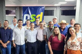 em-araguaina,-prefeito-wagner-rodrigues-oficializa-apoio-a-pre-candidatura-do-senador-iraja-ao-senado