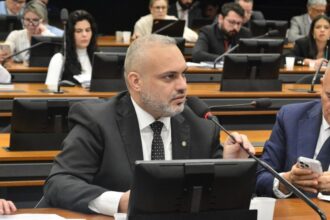 projeto-propoe-incentivo-federal-para-isencao-de-ipva-a-veiculos-com-mais-de-dez-anos