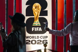 fifa-minimiza-guerra-e-diz:-“a-copa-vai-acontecer,-e-grande-demais”