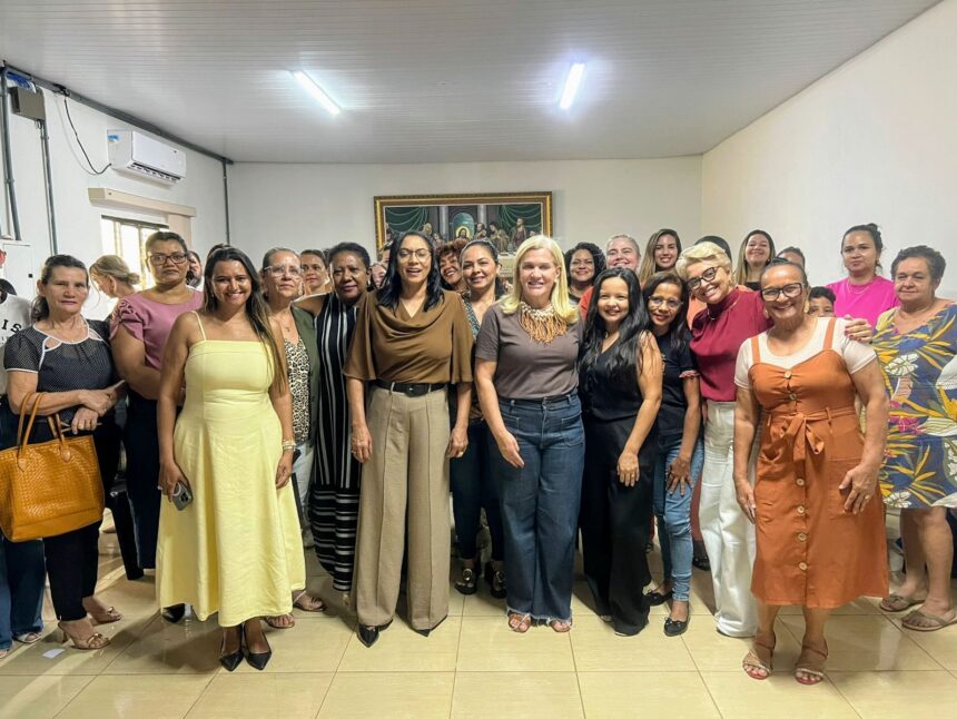 feira-da-mulher-empreendedora-em-araguaina-destaca-atuacao-de-dra.-angela-da-facit-no-fortalecimento-do-empreendedorismo-feminino