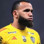 futebol-manchado:-confusao-na-final-do-mineiro-levanta-cobranca-por-punicao-dura-contra-everson