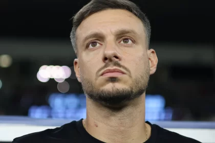 martin-anselmi-se-mantem-no-botafogo-apesar-da-eliminacao-na-libertadores