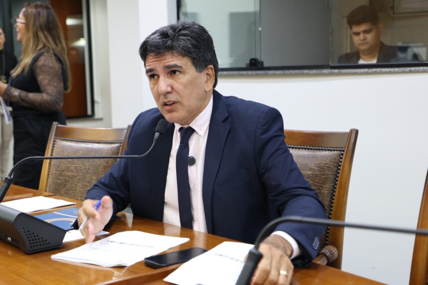 junior-geo-cobra-explicacoes-sobre-insalubridade-de-asgs-do-hospital-e-maternidade-dona-regina