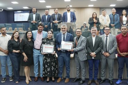 amelio-cayres-destaca-papel-politico-e-social-de-vereadores-durante-homenagem-em-gurupi