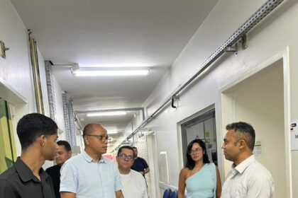 deputado-moisemar-marinho-visita-hospital-regional-de-dianopolis-e-reforca-compromisso-com-a-saude