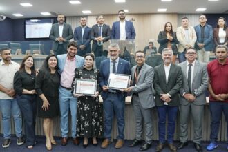 amelio-cayres-destaca-papel-politico-e-social-de-vereadores-durante-homenagem-em-gurupi