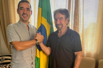 pre-candidatura-de-vicentinho-junior-ao-governo-do-estado-recebe-apoio-de-bispo-guaracy