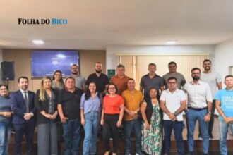 araguatins:-educacao-discute-pccr-e-levara-tabelas-salariais-para-votacao-da-categoria