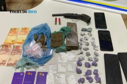 axixa:-quatro-homens-sao-detidos-com-drogas,-arma-e-material-para-trafico