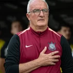 dorival-sobre-pressao-apos-balancar-no-corinthians:-‘dou-pouca-importancia’