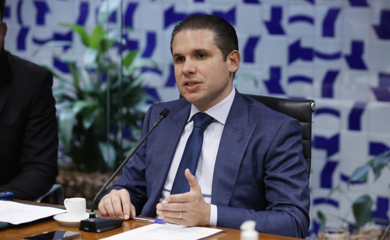 motta-anuncia-votacao-nesta-semana-de-novo-regime-para-socorrer-ou-liquidar-bancos