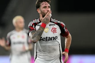 convocado,-leo-pereira-tem-fama-de-incansavel-e-vira-‘orgulho-do-dm’-no-fla