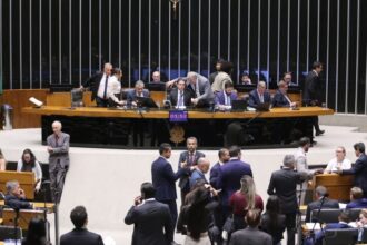 camara-aprova-regime-de-urgencia-para-12-projetos-de-lei