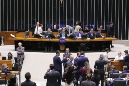 camara-aprova-regime-de-urgencia-para-12-projetos-de-lei