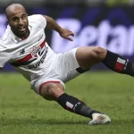 lucas-moura-fratura-costelas-e-revive-‘pesadelo’-de-2025-no-sao-paulo