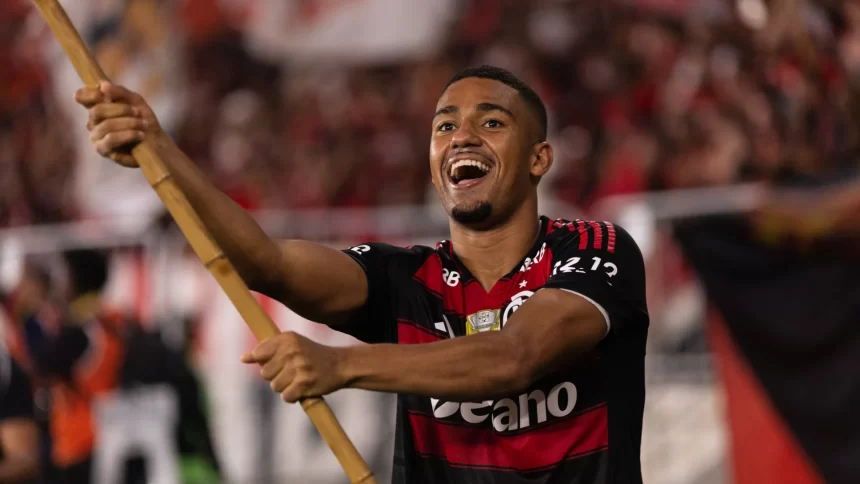 samuel-lino-deixa-rotulos-para-tras-e-vive-fase-artilheira-pelo-flamengo