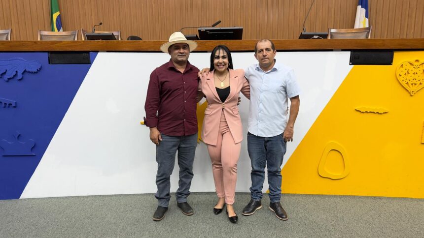 janad-valcari-discute-transporte-universitario-com-vereadores-de-aparecida-do-rio-negro