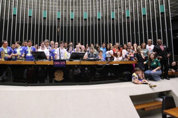 sessao-na-camara-marca-dia-da-sindrome-de-down-e-reforca-combate-a-exclusao