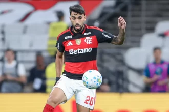 flamengo-de-leonardo-jardim-tropeca-e-abel-ferreira-agradece