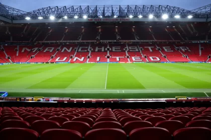 torcedor-do-united-perde-lugar-da-familia-apos-77-anos-no-estadio