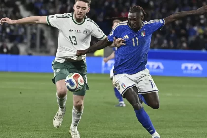 no-sufoco,-italia-bate-irlanda-do-norte-e-mantem-vivo-o-sonho-de-voltar-a-copa