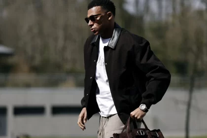 caso-“joelho-errado”-vira-crise-no-real-e-jornalista-acusa-mbappe