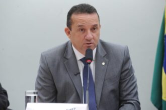 comissao-aprova-acesso-preferencial-de-jovens-vitimas-de-violencia-ao-mercado-de-trabalho
