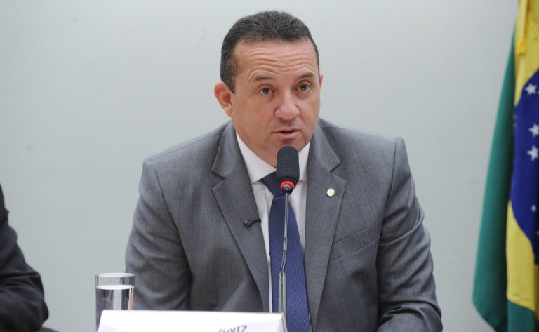 comissao-aprova-acesso-preferencial-de-jovens-vitimas-de-violencia-ao-mercado-de-trabalho