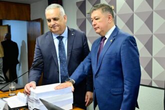 cpmi-do-inss-comeca-a-analisar-relatorio-com-pedido-de-indiciamento-de-216-pessoas