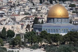 policia-israelense-impede-cardeal-de-jerusalem-de-celebrar-missa-na-igreja-do-santo-sepulcro