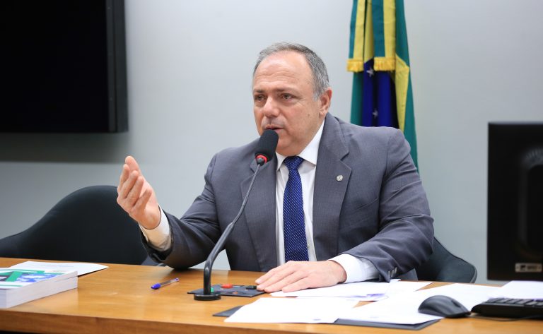 comissao-aprova-regras-para-agilizar-socorro-por-telefone-em-casos-de-engasgo