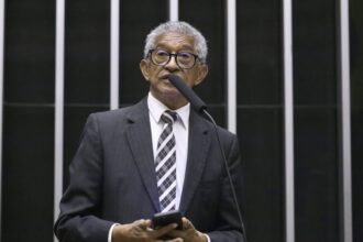 projeto-obriga-laboratorios-a-notificarem-casos-de-cancer-associado-a-exposicao-ao-amianto