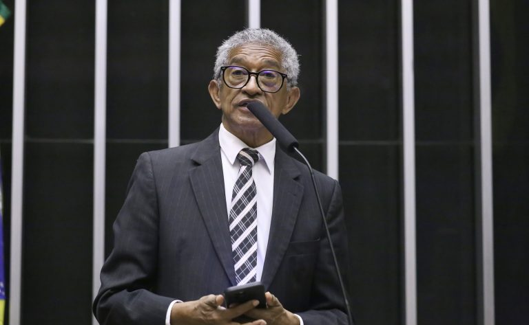 projeto-obriga-laboratorios-a-notificarem-casos-de-cancer-associado-a-exposicao-ao-amianto