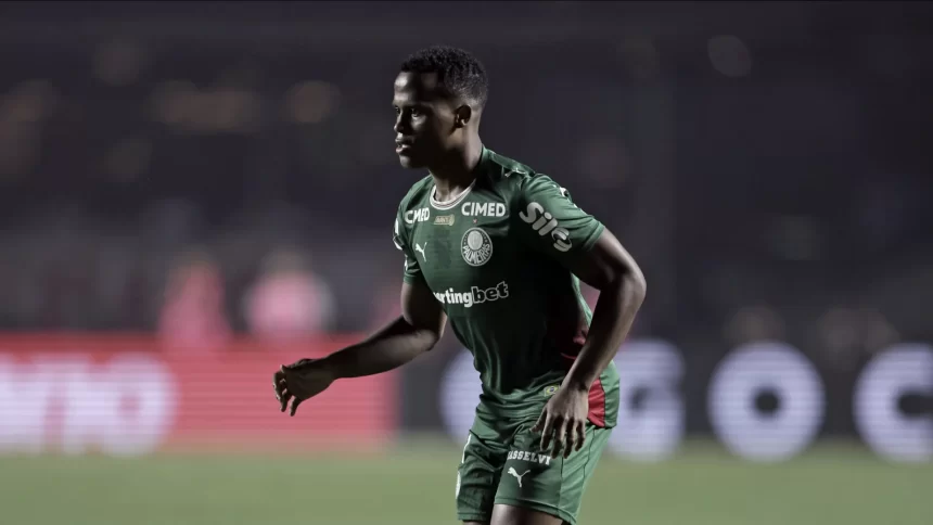 arias-volta-ao-palmeiras-e-pode-enfrentar-o-gremio;-vitor-roque-e-baixa