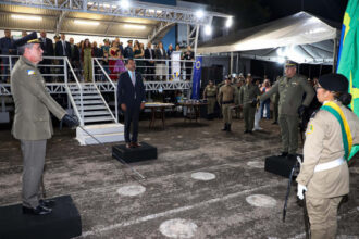 governador-do-tocantins-wanderlei-barbosa-participa-da-passagem-de-comando-da-policia-militar-e-destaca-reducao-de-37%-da-criminalidade-no-estado-–-pm-to