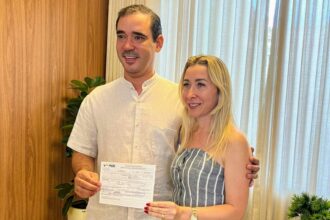 delegada-sarah-ganha-protagonismo,-se-filia-ao-psdb-de-vicentinho-junior-e-entra-de-vez-na-disputa-federal