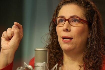 ministra-quer-carreiras-publicas-reestruturadas-e-novos-servidores