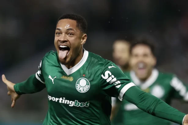 palmeiras-tera-‘maratona’-fora-de-casa-e-trabalha-para-recuperar-vitor-roque