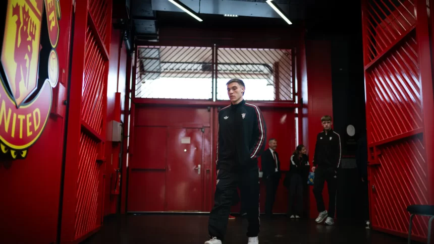 reformulacao-no-manchester-united:-8-jogadores-deixam-o-clube