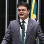 projeto-criminaliza-criacao-e-divulgacao-de-deepfakes-eleitorais