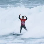 miguel-pupo-vence-australiano-de-virada-e-vai-as-quartas-em-bells-beach